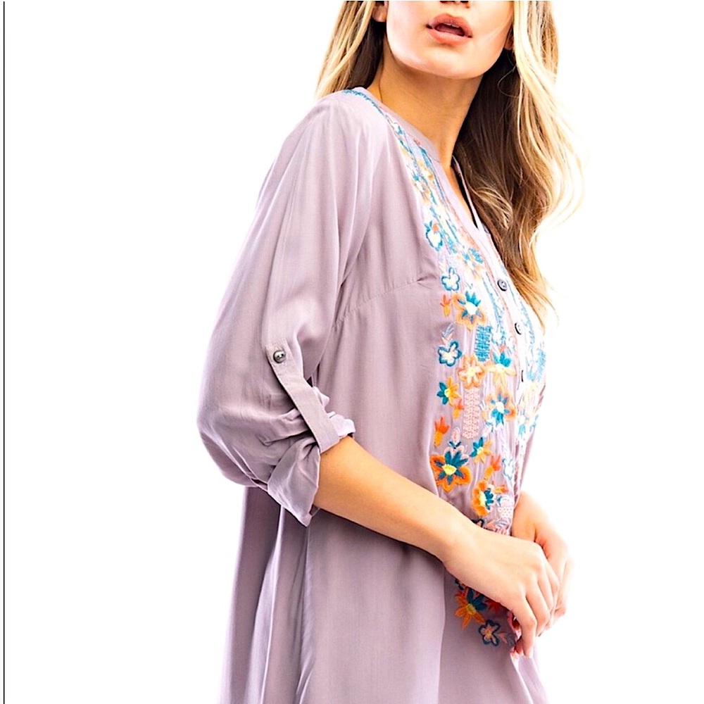 LUNA MOON Embroidered Tunic Top - Picture 3 of 10